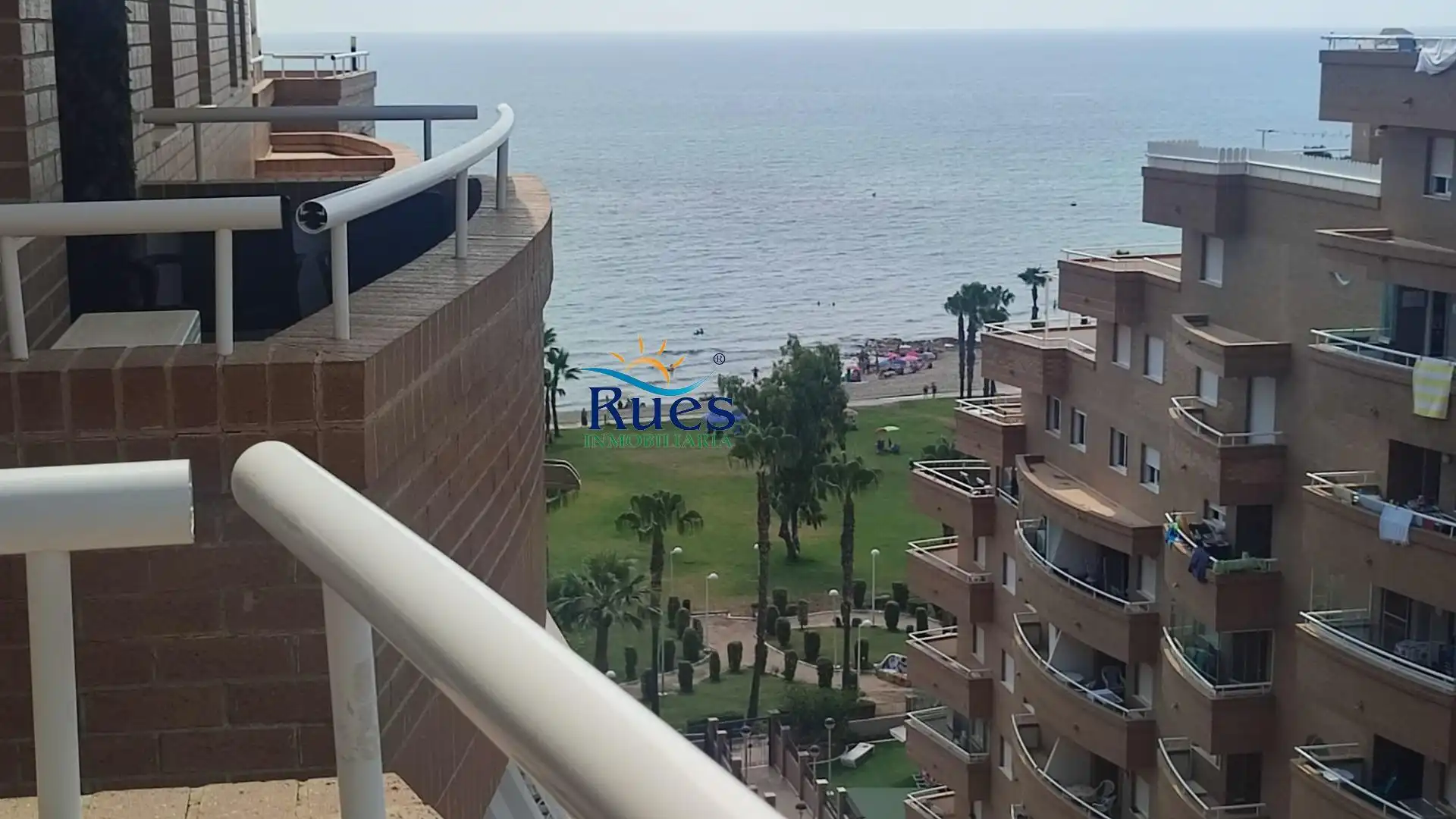 Pis en venda a Calle AMPLARIES, Costa Marina