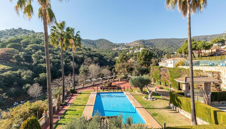 Foto 1 de Casa adosada de lloguer a Alella, Barcelona