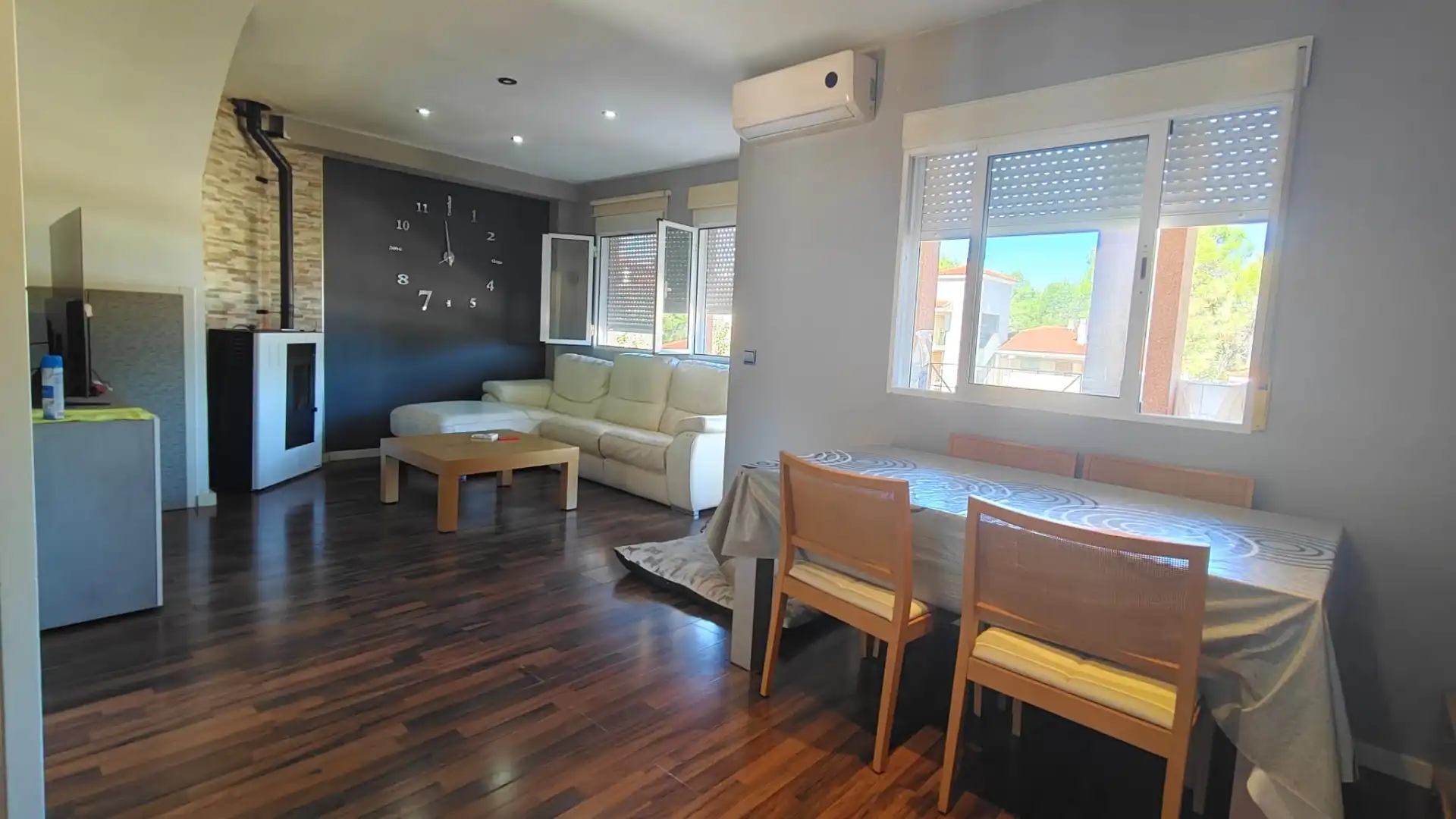 Sala de estar de Dúplex en venta en L'Alcúdia de Crespins, Valencia