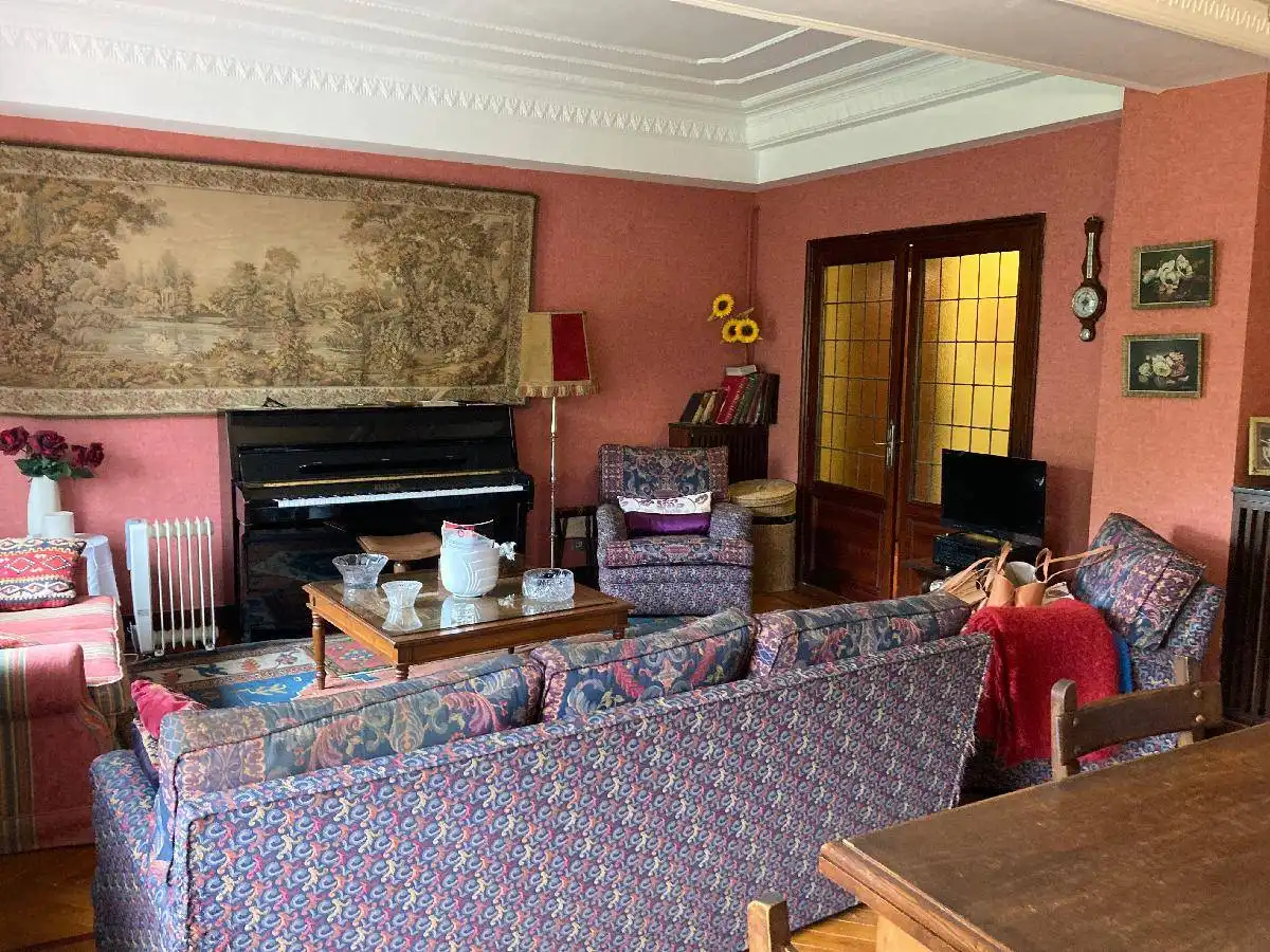 Sala d'estar de Pis en venda en Bilbao  amb Calefacció i Traster
