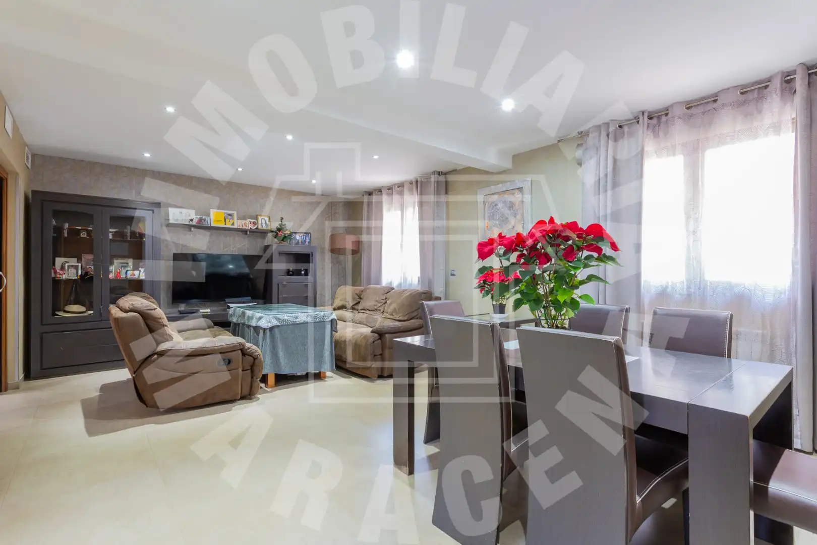 Casa adosada en venta en Maracena