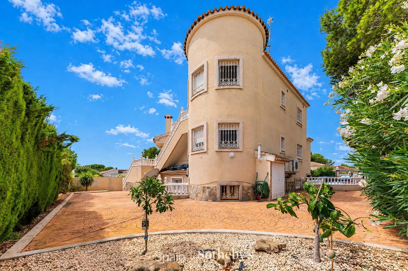 Vista exterior de Casa o chalet en venta en Pilar de la Horadada con Aire acondicionado, Calefacción y Jardín privado