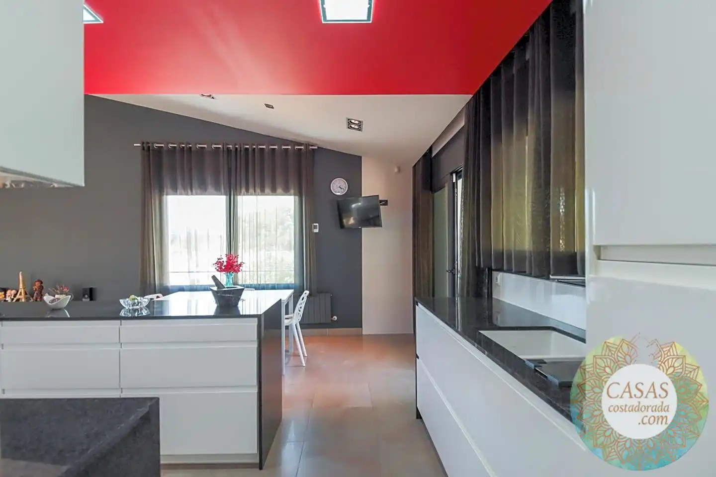 Cocina de Casa o chalet en venta en Tortosa con Aire acondicionado, Calefacción y Jardín privado