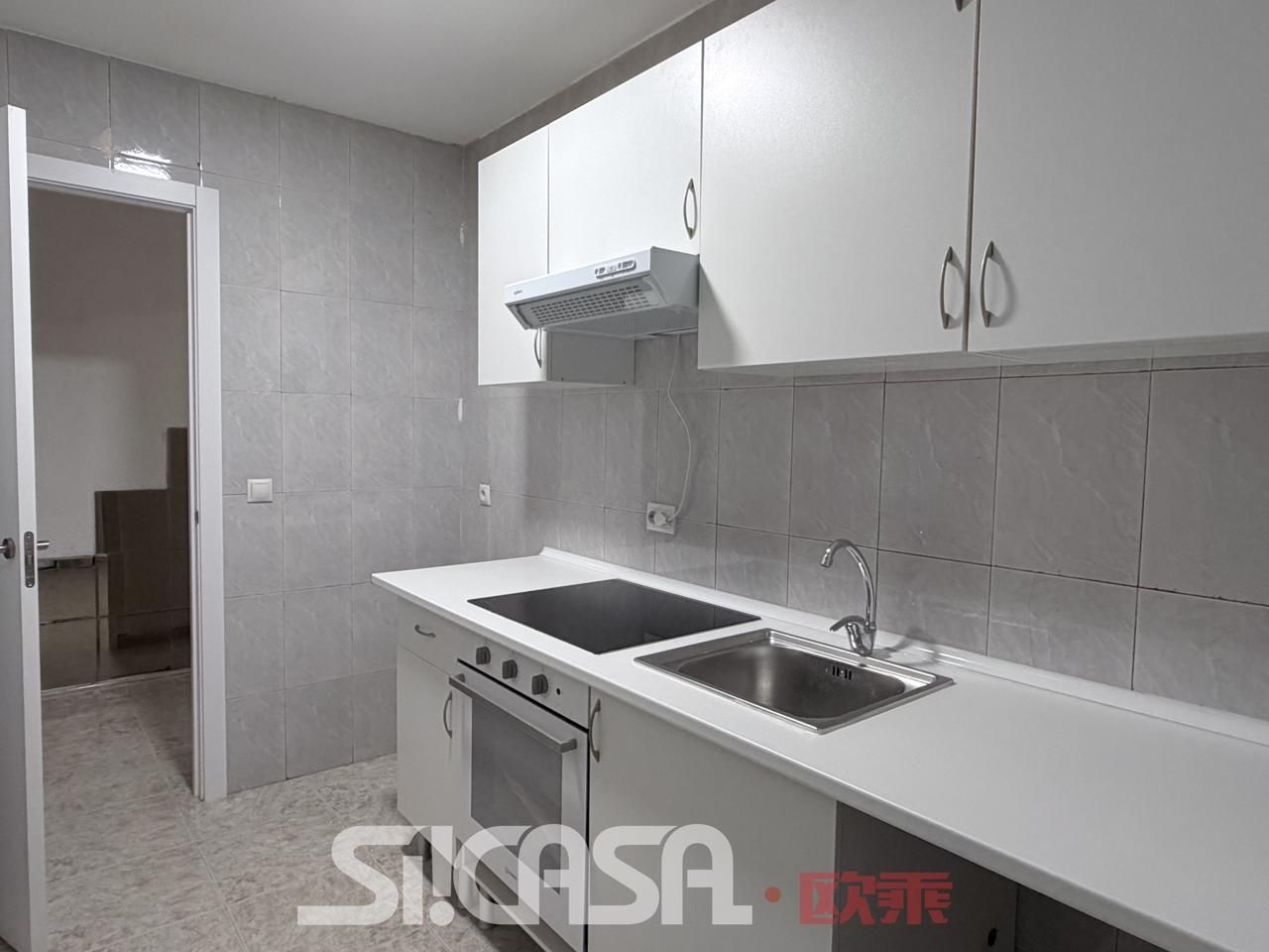 Kitchen of Planta baja for sale in Parla