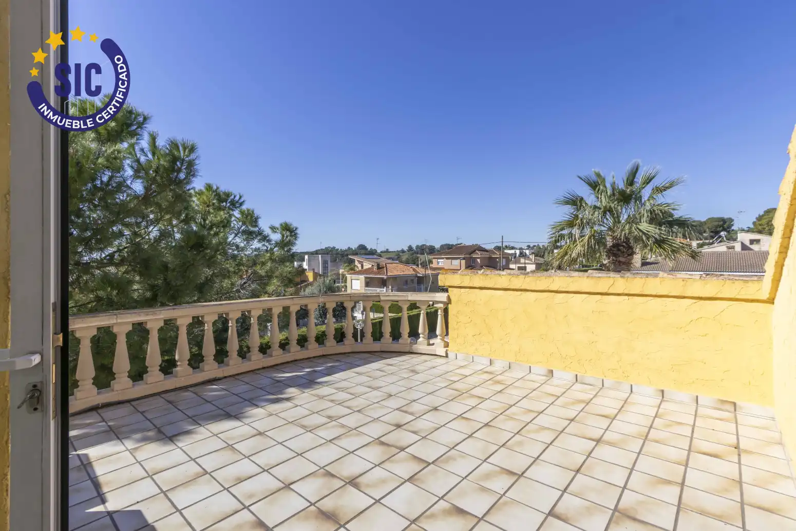 Terrassa de Casa o xalet en venda en Torrent amb Aire condicionat, Calefacció i Jardí privat