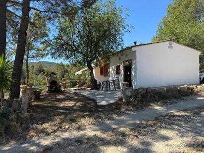 Vista exterior de Casa o xalet en venda en Quatretonda amb Calefacció, Jardí privat i Terrassa