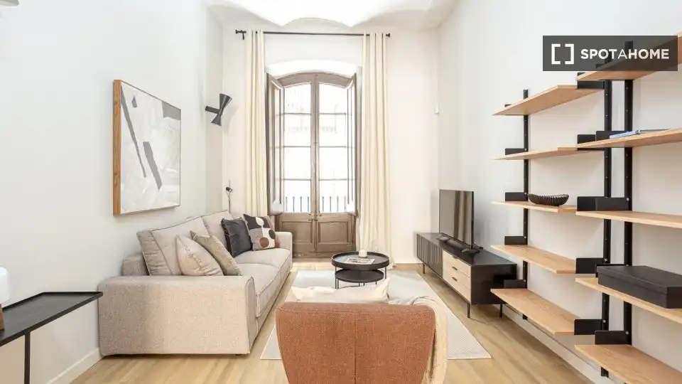 Flat with terrace to rent in Ciutat Vella