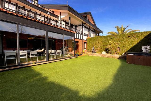 Casa adosada en Venta en Barrika