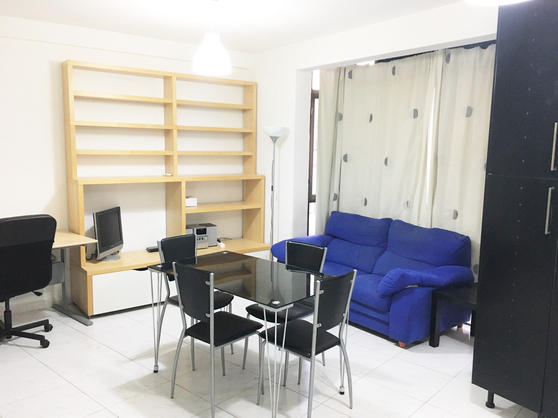 Living room of Flat for sale in  Madrid Capital  with Air Conditioner, Heating and Furnished