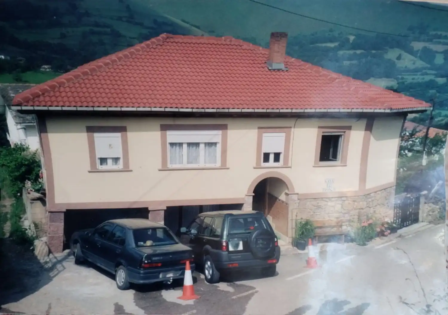 Casa con terraza en venta en Belmonte de Miranda