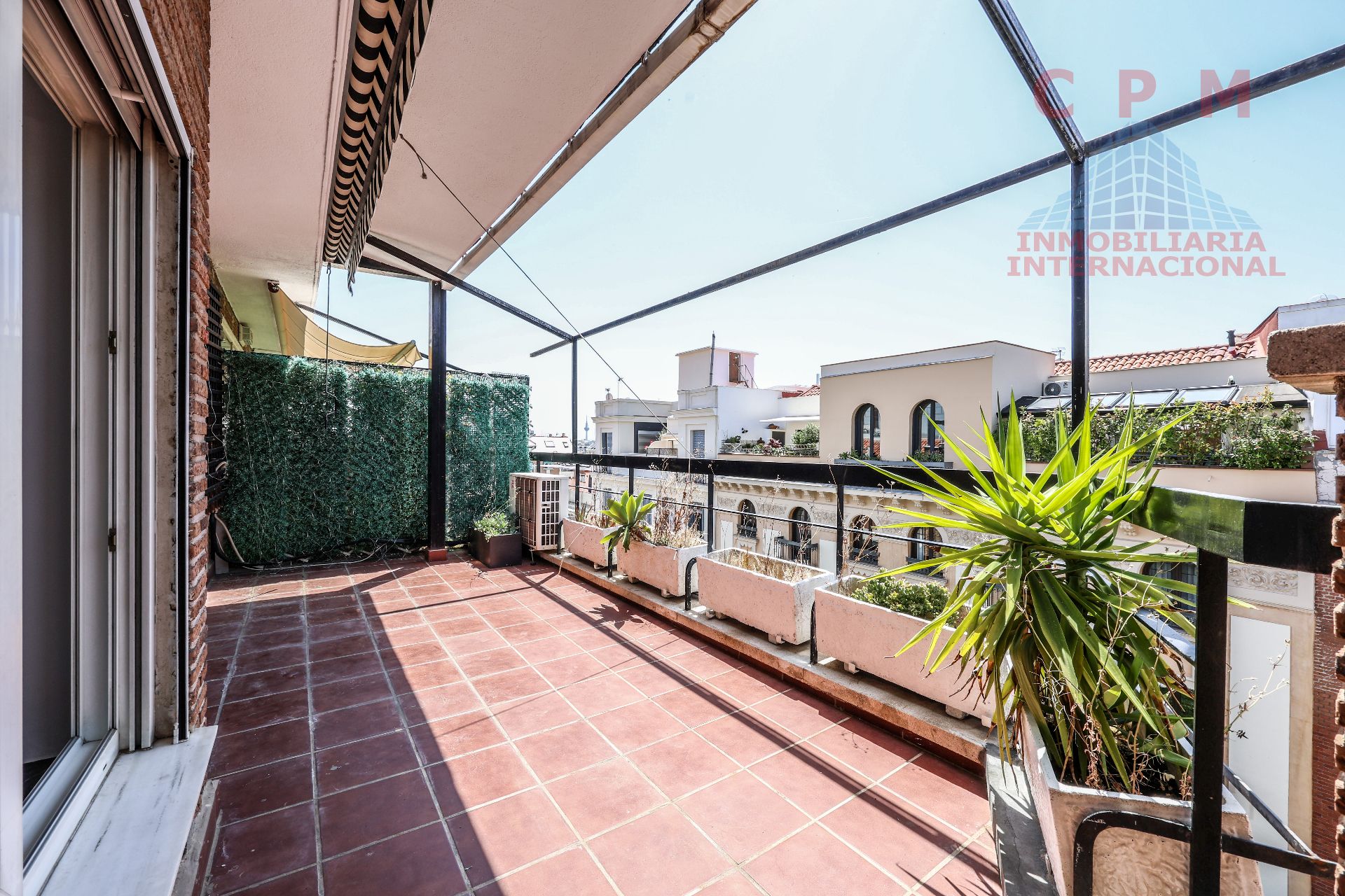 Terrassa de Àtic de lloguer en  Madrid Capital amb Aire condicionat, Calefacció i Parquet