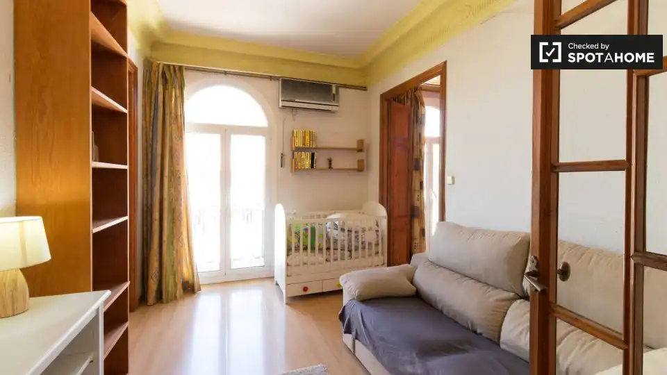Flat with terrace to rent in Eixample, imagen 9