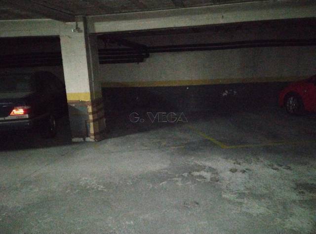 Garaje en Venta en Camelias, 125 en Praza Independencia