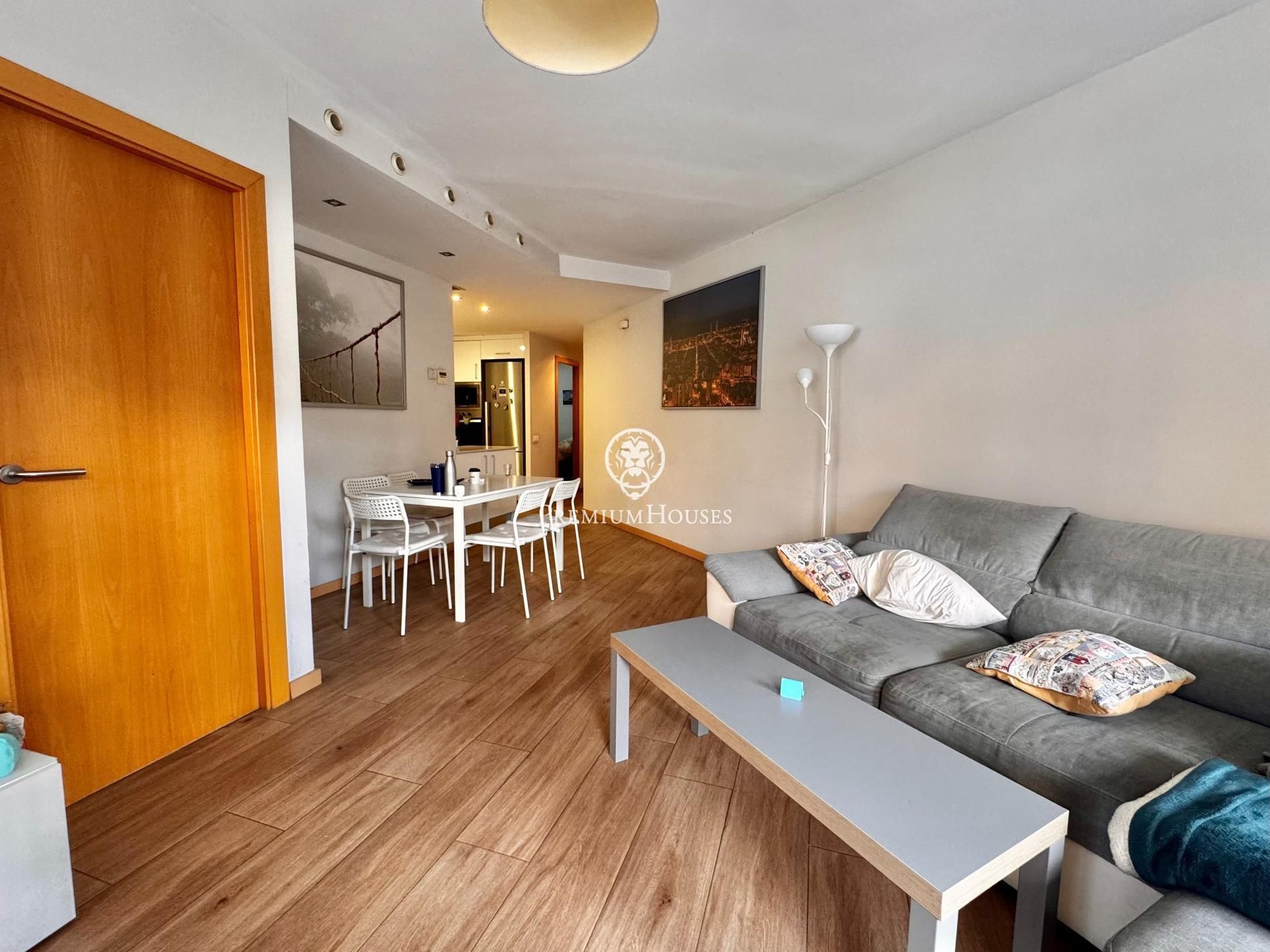 Living room of Flat for sale in  Barcelona Capital  with Air Conditioner and Heating