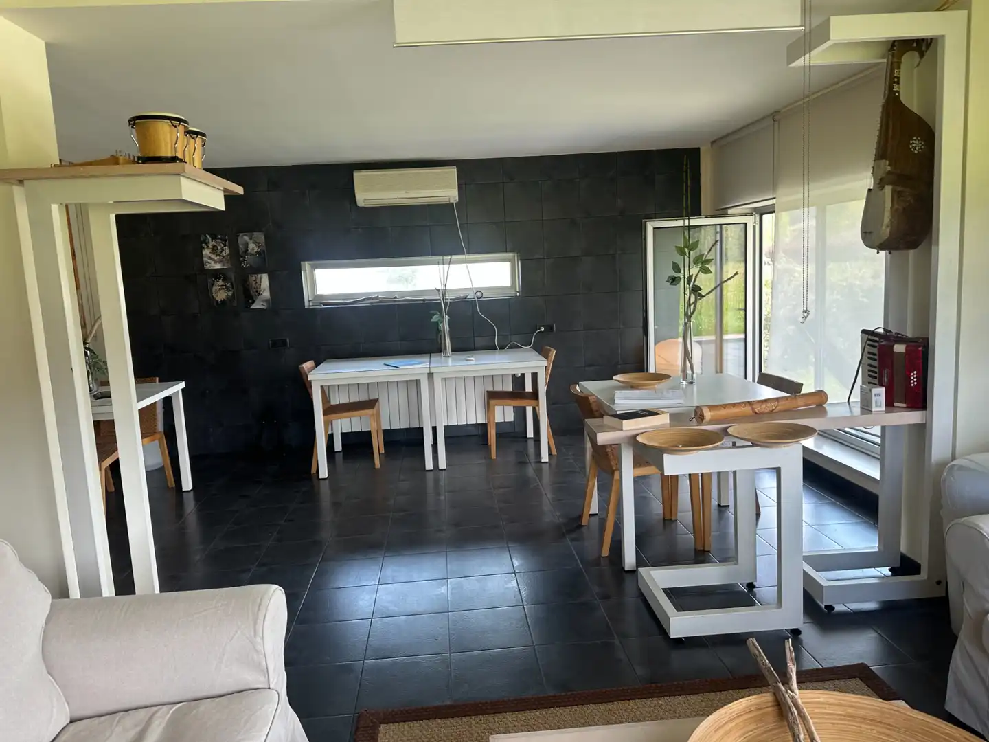 Menjador de Casa o xalet en venda en Cudillero amb Calefacció, Jardí privat i Parquet