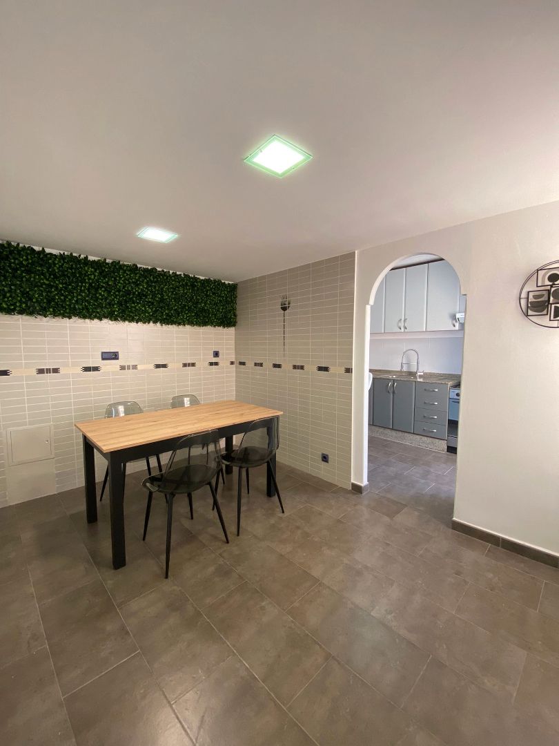 Cuina de Pis de lloguer en Elche / Elx amb Traster, Moblat i Forn