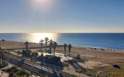 Vista exterior de Pis en venda en Malgrat de Mar amb Aire condicionat, Terrassa i Balcó