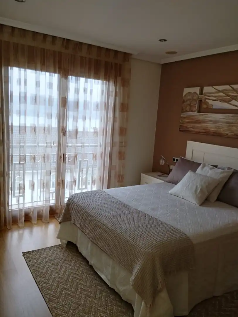 Bedroom of Houses for rent in Sanxenxo  with Air Conditioner, Private garden and Terrace