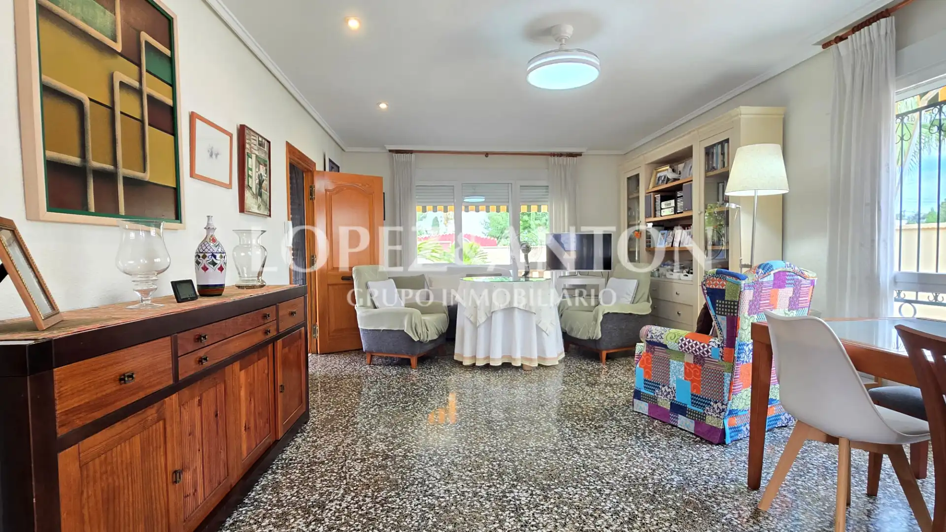 Exterior view of Houses for sale in L'Eliana  with Air Conditioner, Private garden and Terrace