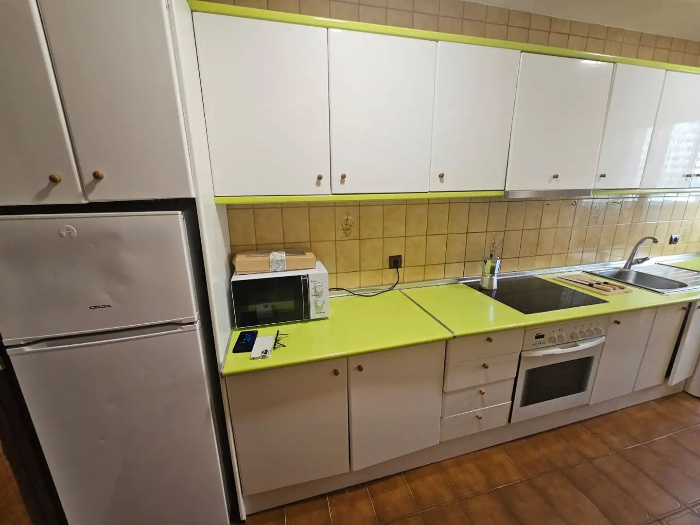 Cocina de Piso de alquiler en Benalmádena con Terraza, Amueblado y Horno