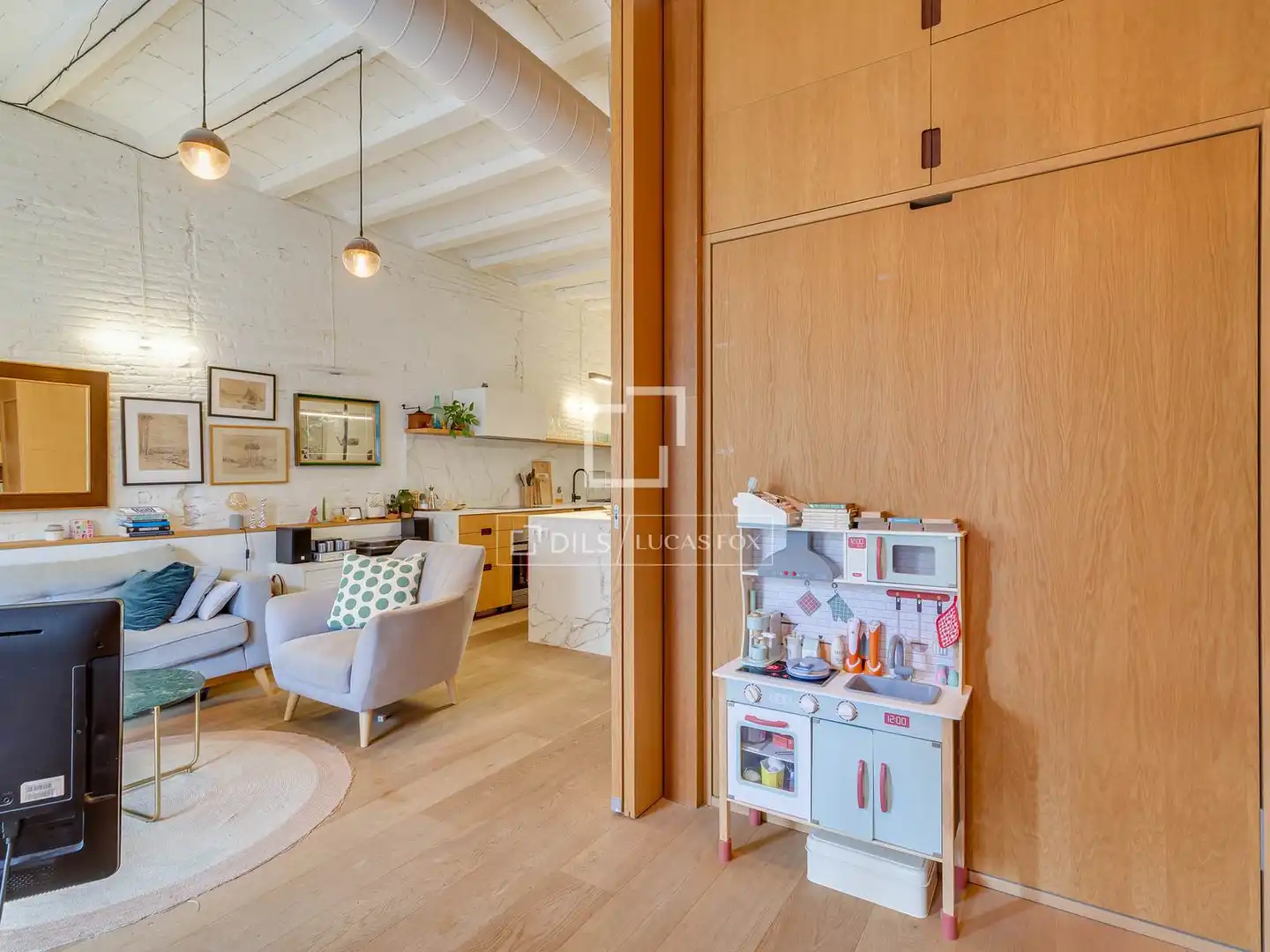 Küche von Wohnung zum Verkauf in Barcelona mit Klimaanlage, Heizung und Parkett