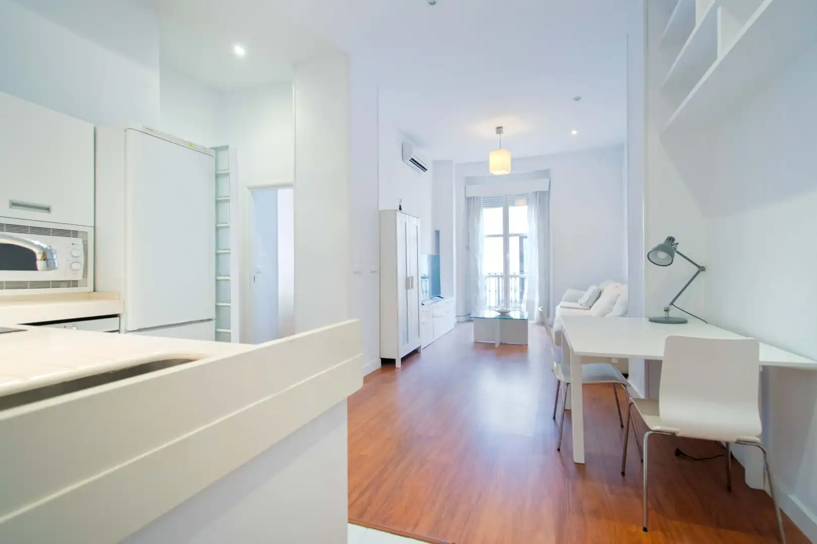 Sala d'estar de Apartament en venda en Sevilla amb Aire condicionat