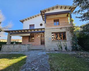 Vista exterior de Casa o xalet en venda en Tona amb Calefacció, Jardí privat i Terrassa