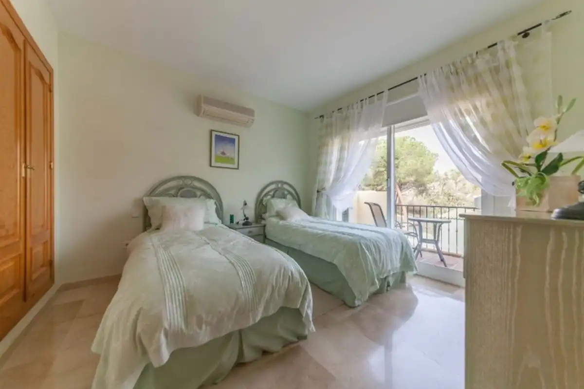 Casa adosada en venta en Casco Antiguo