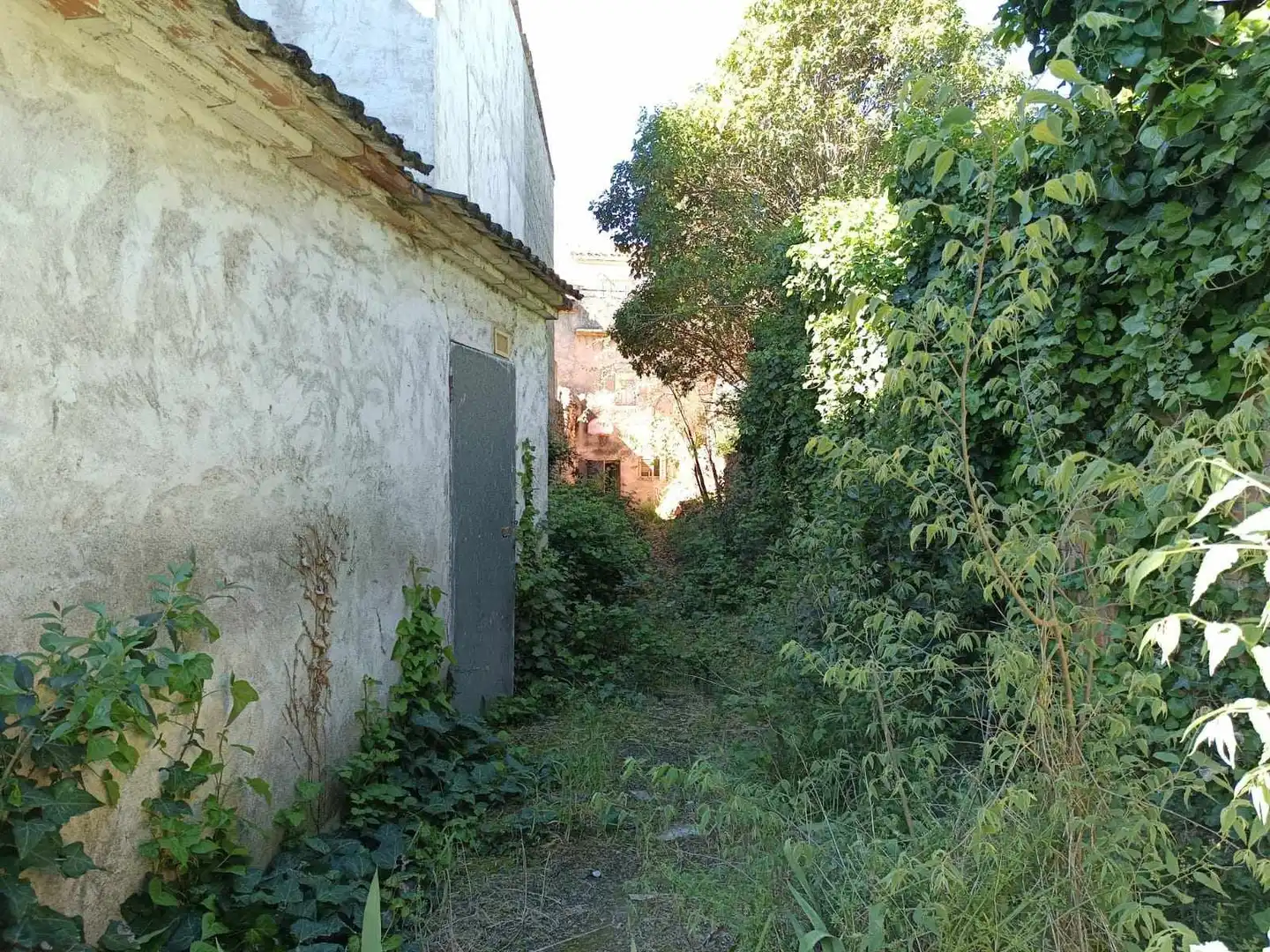 Country house zum Verkauf in Barbuñales mit Privatgarten und Terrasse