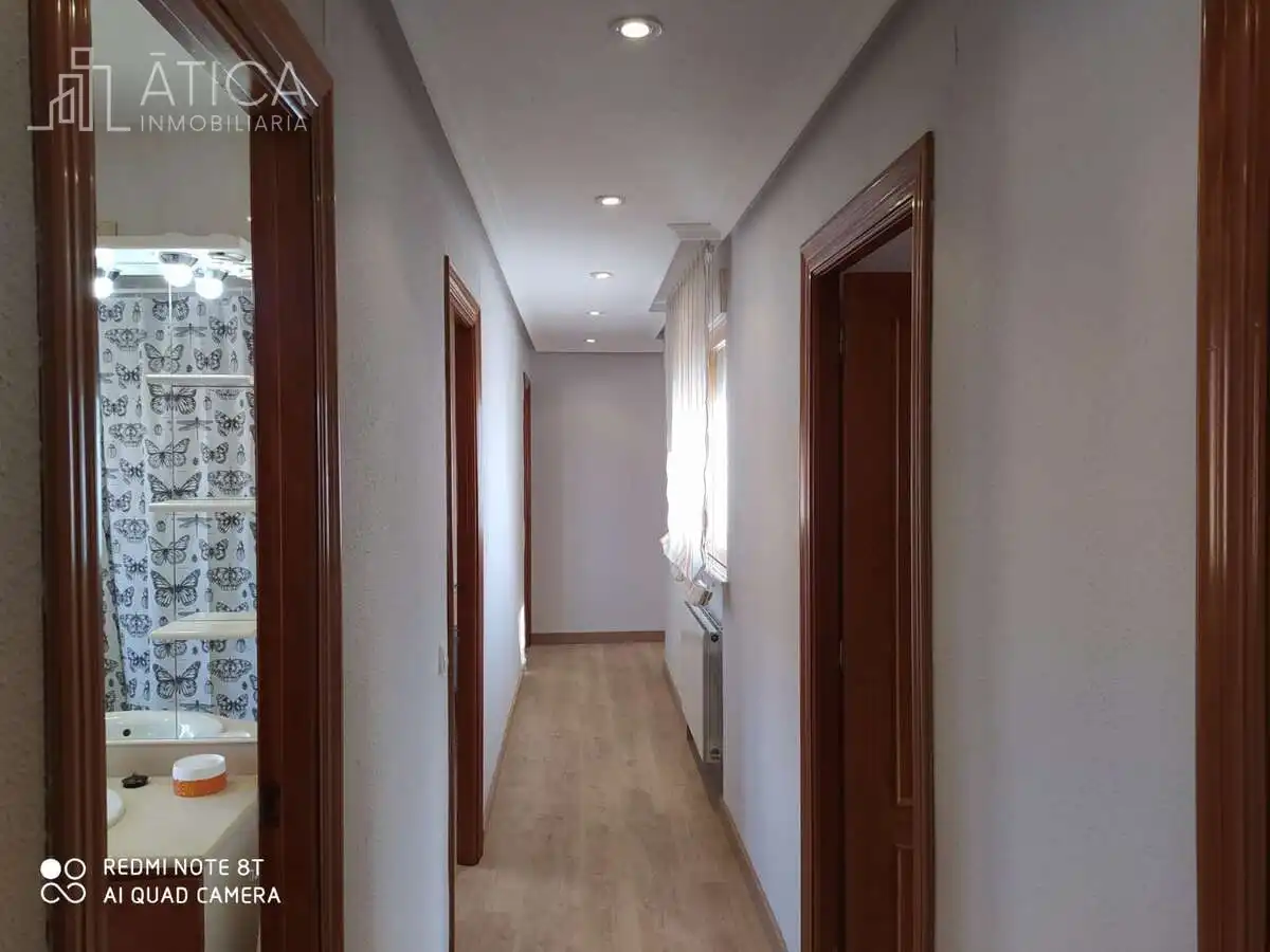 Àtic amb ascensor de lloguer a San Bernardo - Carmelitas - Campus, imagen 12