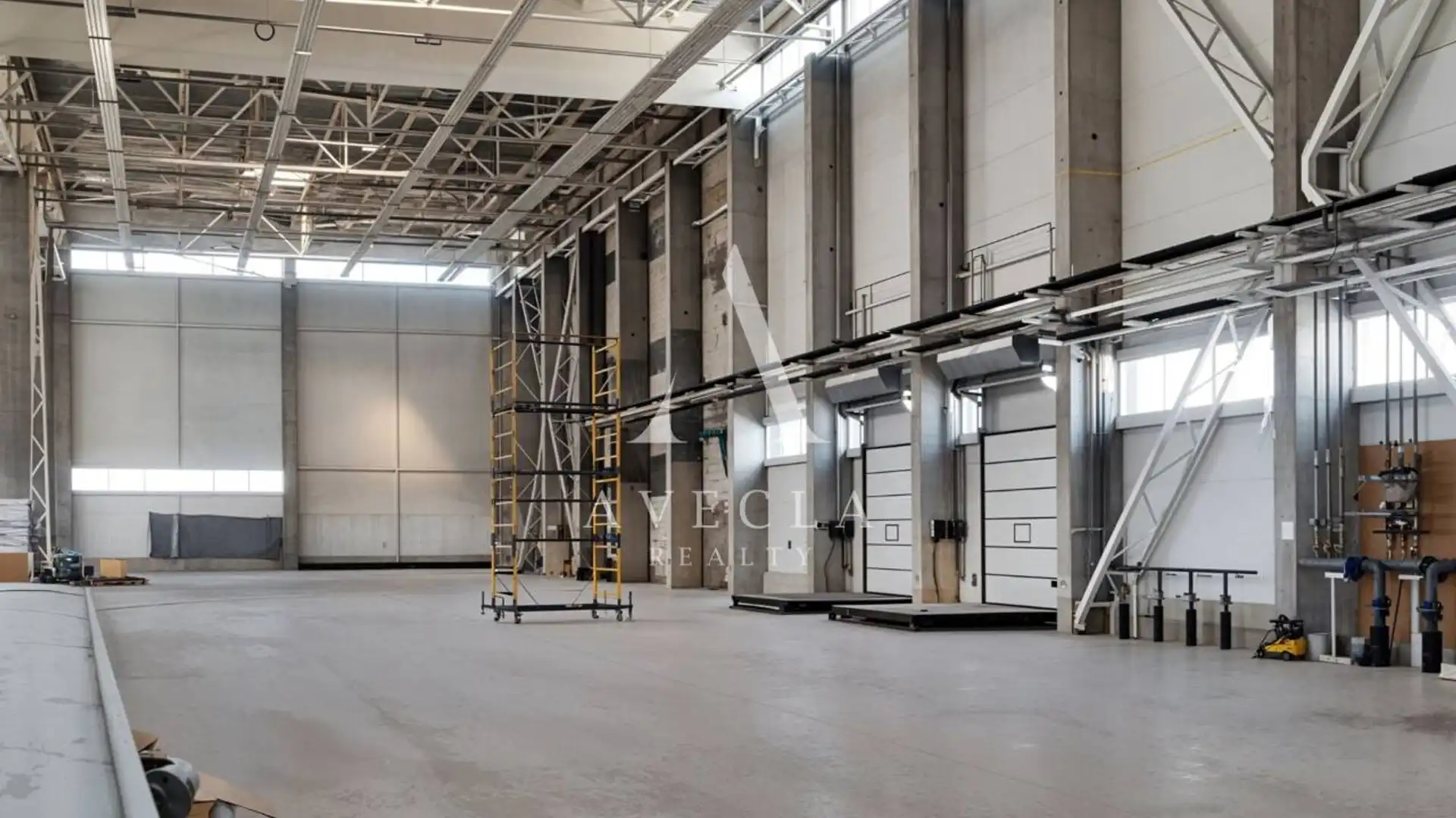 Nau industrial de lloguer en Sant Esteve Sesrovires