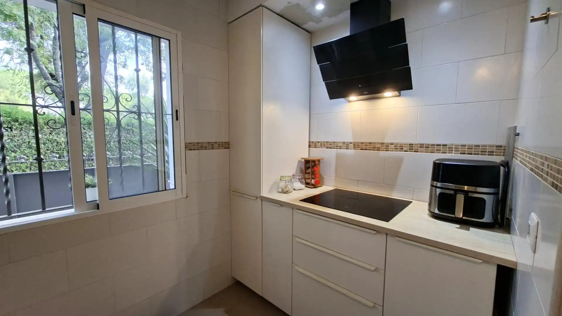Terraced house with terrace for sale in Avenida ANTONIO MAIRENA, imagen 12