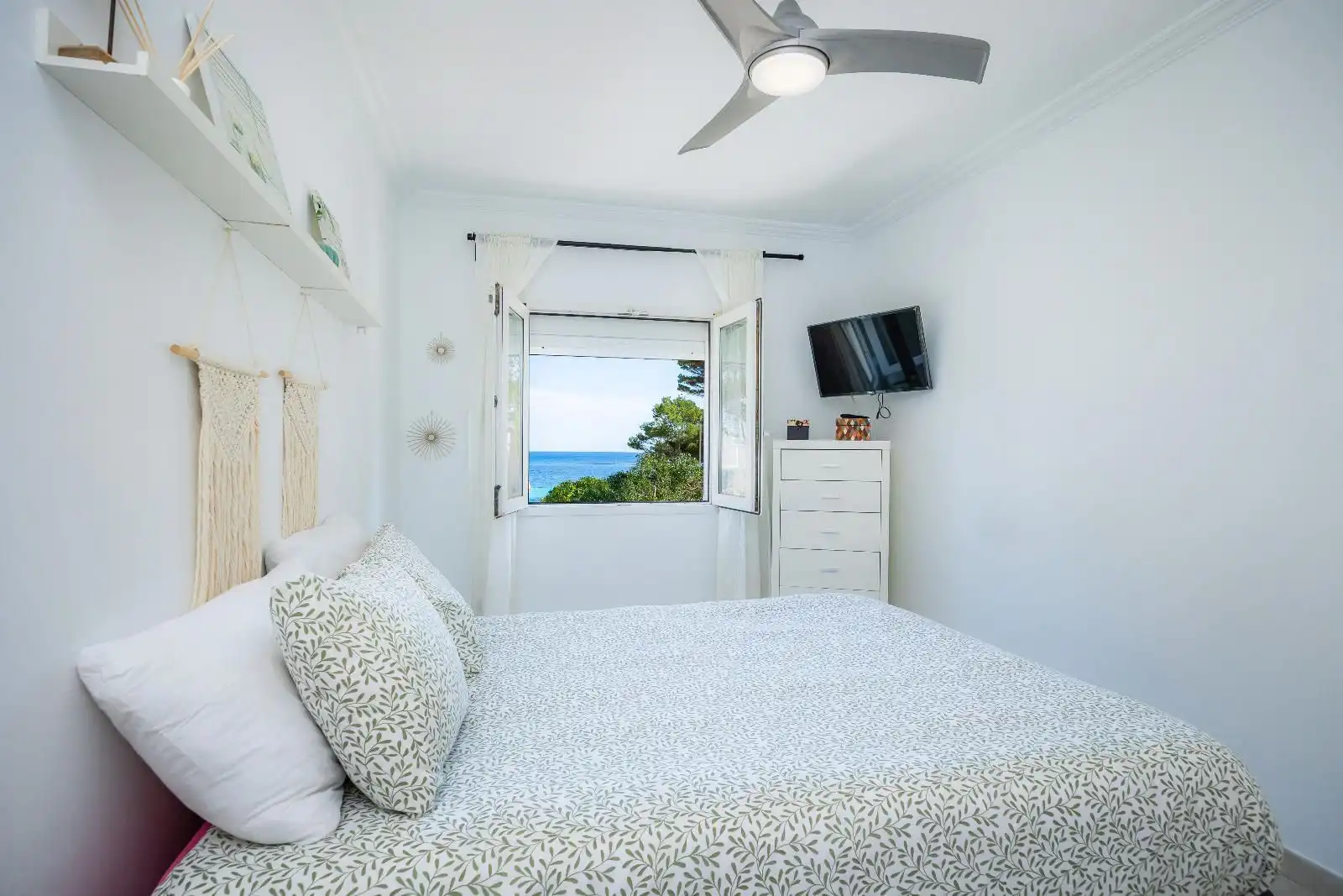 Schlafzimmer von Einfamilien-Reihenhaus zum Verkauf in Capdepera mit Klimaanlage, Terrasse und Schwimmbad