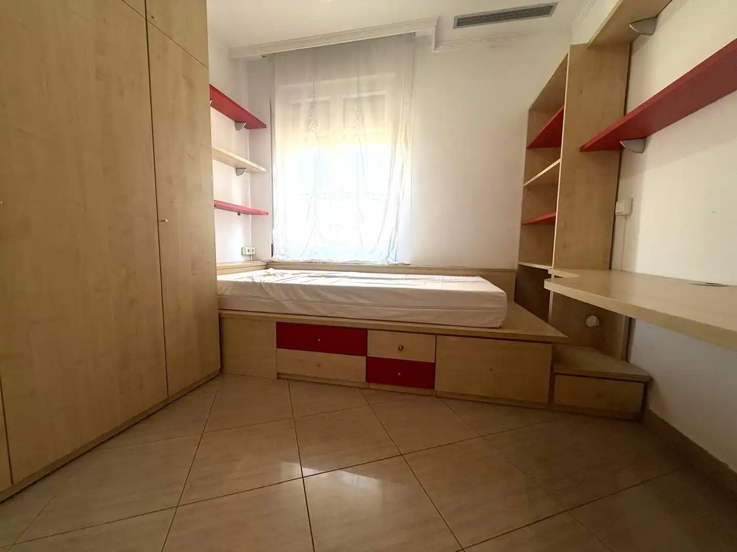 Dormitori de Àtic en venda en Granollers amb Aire condicionat, Calefacció i Terrassa