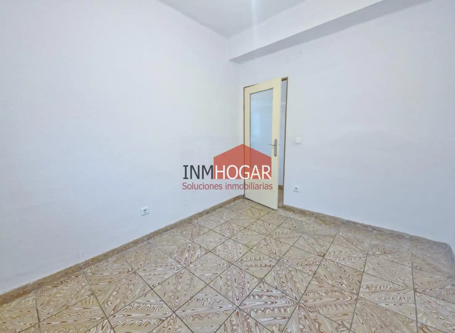Wohnung zum Verkauf in Ávila mit Möbliert