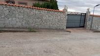 Exterior view of House or chalet for sale in Barajas de Melo  with Air Conditioner and Swimming Pool