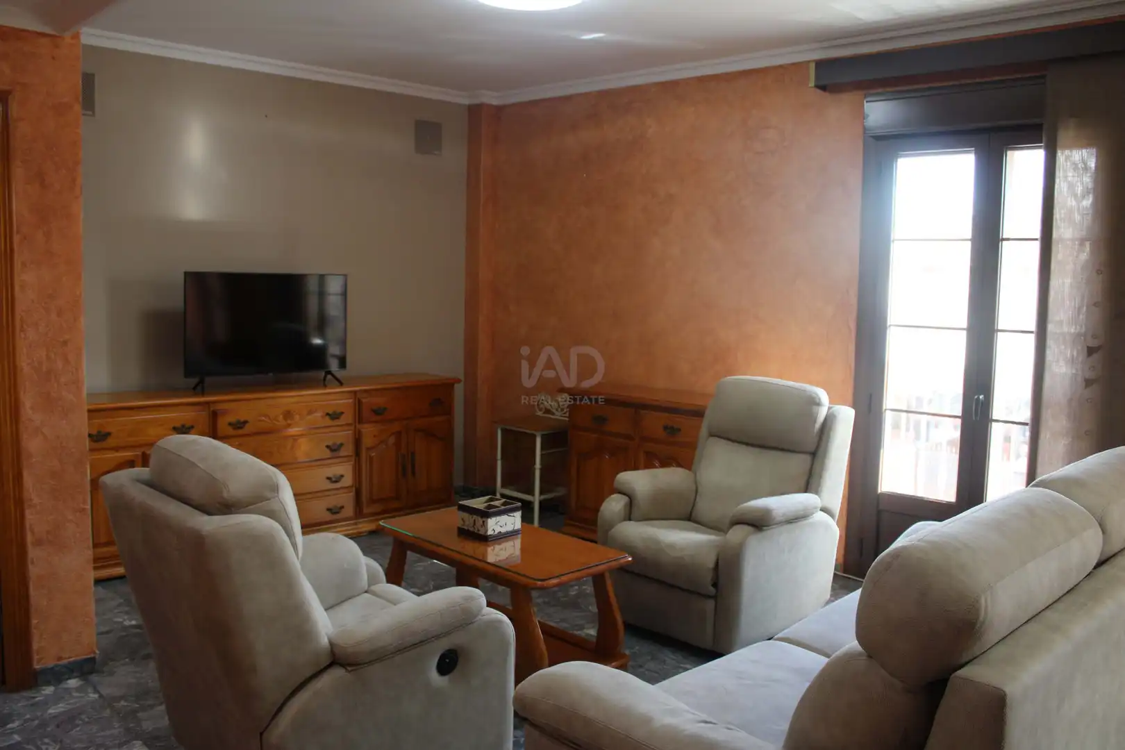 Sala d'estar de Casa o xalet en venda en Dos Hermanas amb Aire condicionat, Calefacció i Terrassa