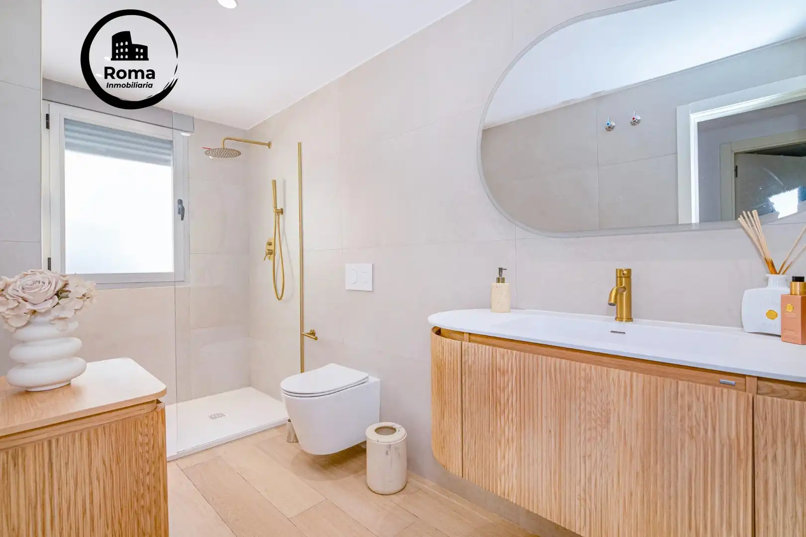 Bathroom of Flat for sale in Alhendín  with Air Conditioner, Heating and Terrace