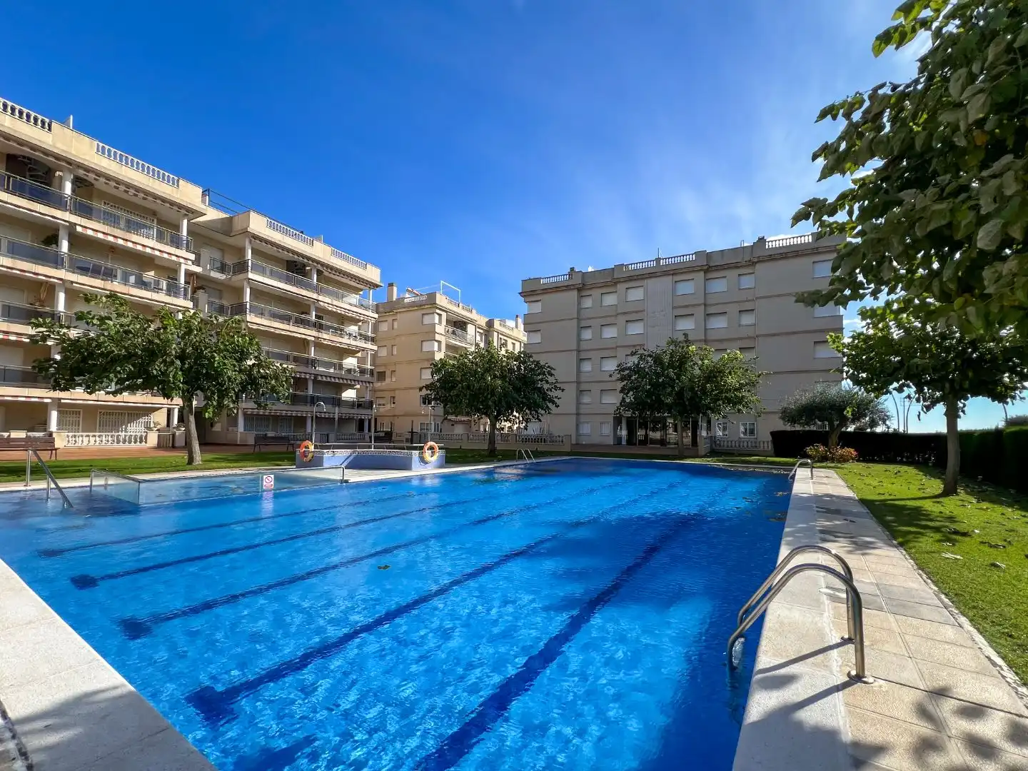 Attico con piscina in vendita a Carrer de Víctor Català 5, imagen 27