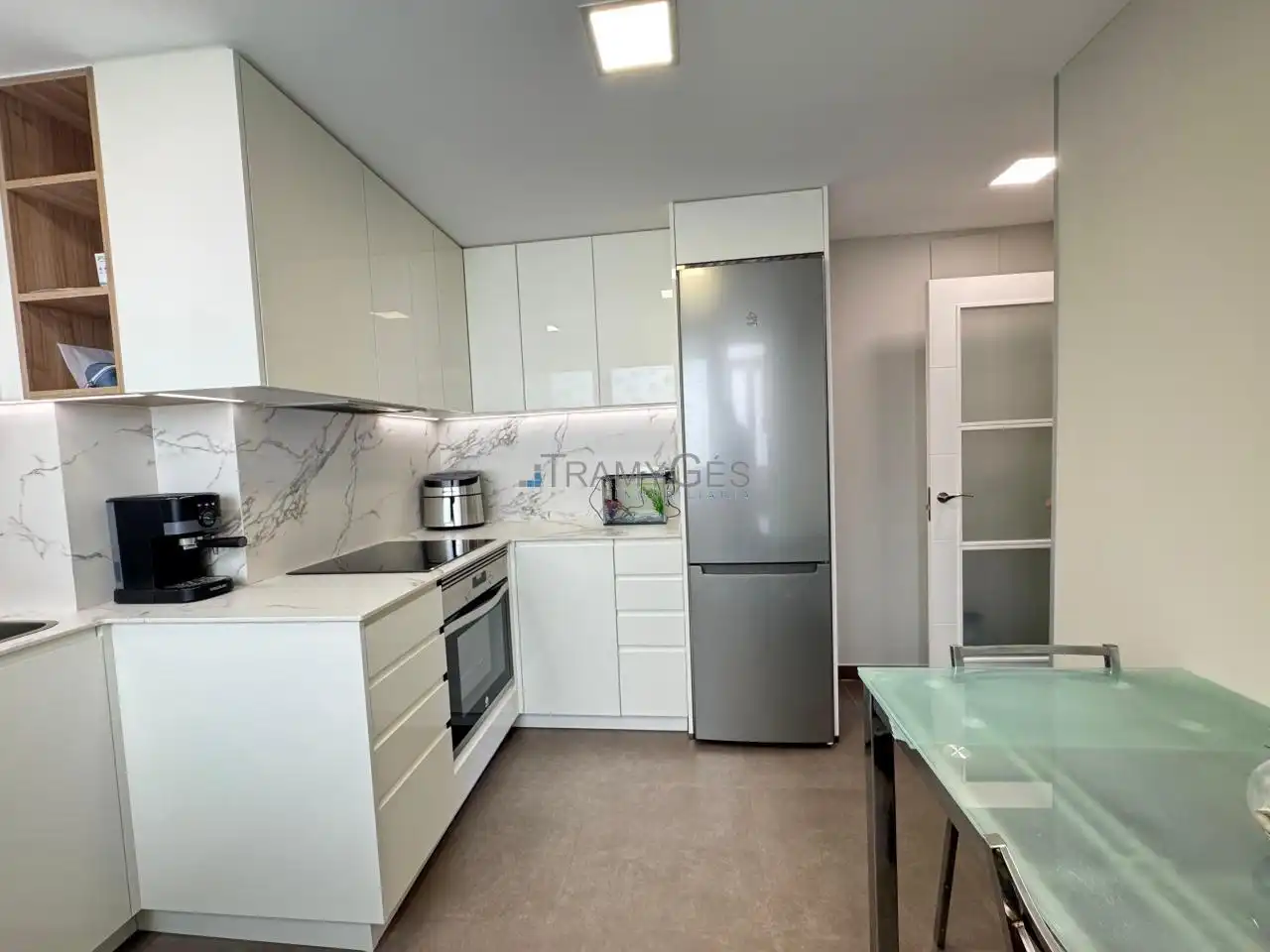 Cocina de Piso en venta en Vigo  con Calefacción, Terraza y Trastero