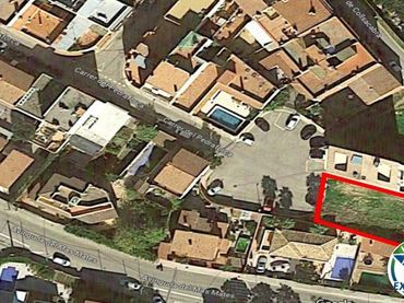 Terreno residencial en venta en del Pedraforca 19
