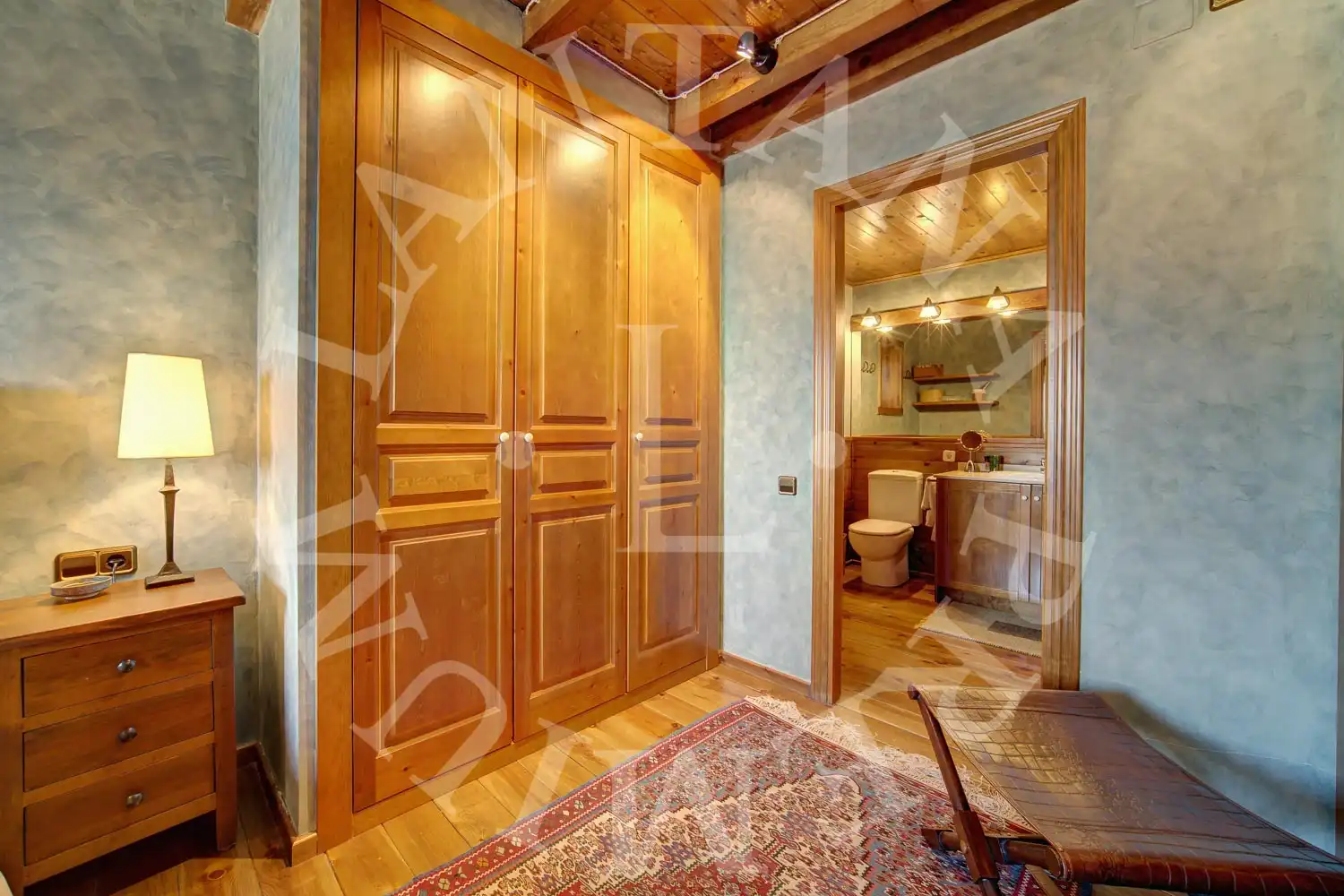 Habitación de Casa adosada en venta en Naut Aran con Calefacción, Jardín privado y Parquet