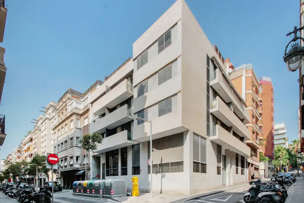 Appartamento con piscina in vendita a C/ Saragossa