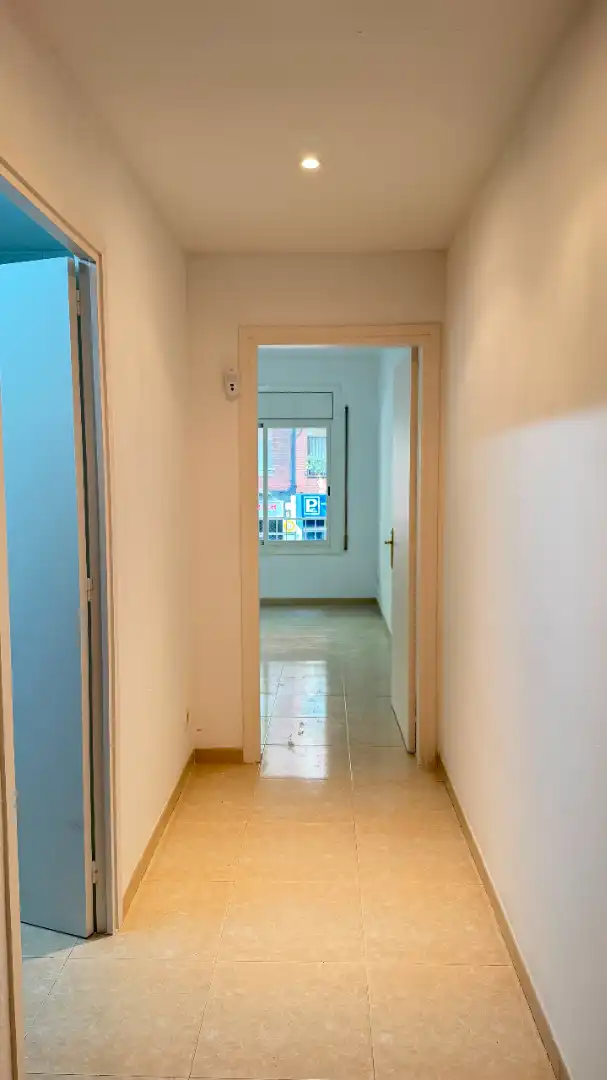 Piso con ascensor en venta en Carrer de la Indústria, imagen 5