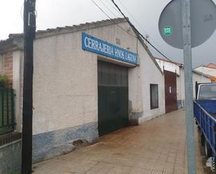 Vista exterior de Edifici en venda en Fuente El Saz de Jarama