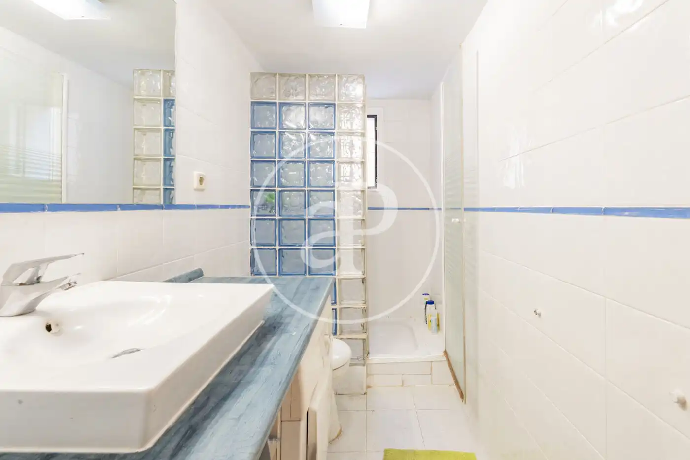 Baño de Piso en venta en Madrid con Aire acondicionado, Calefacción y Amueblado
