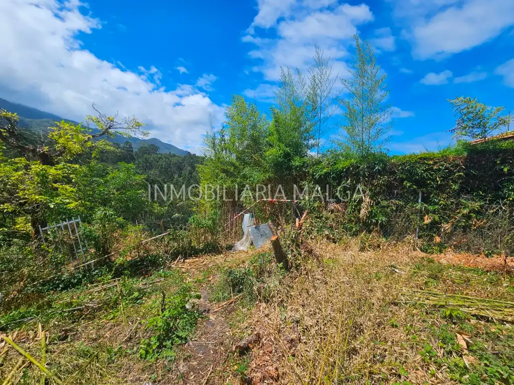 Houses for sale in Caravia  with Private garden