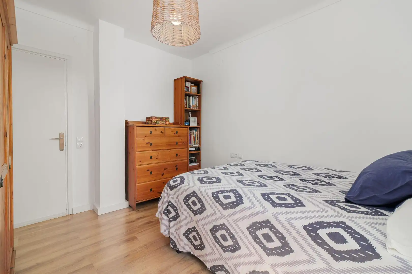 Schlafzimmer von Wohnung zum Verkauf in Figueres mit Heizung, Parkett und Terrasse