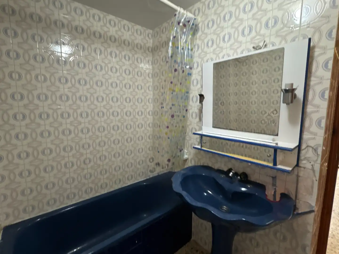 Baño de Piso en venta en Telde con Balcón