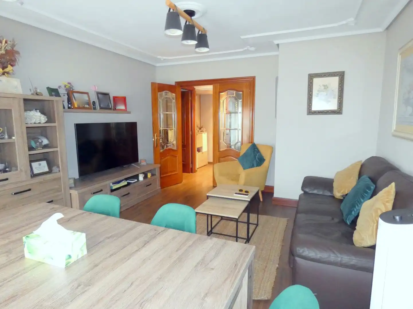 Sala d'estar de Pis en venda en Bilbao  amb Calefacció, Parquet i Terrassa